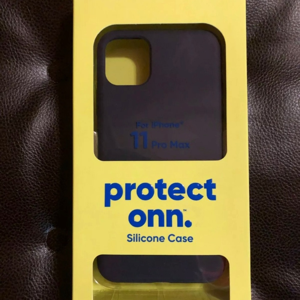 Protect ONN Silicone case iPhone 11 Pro Max